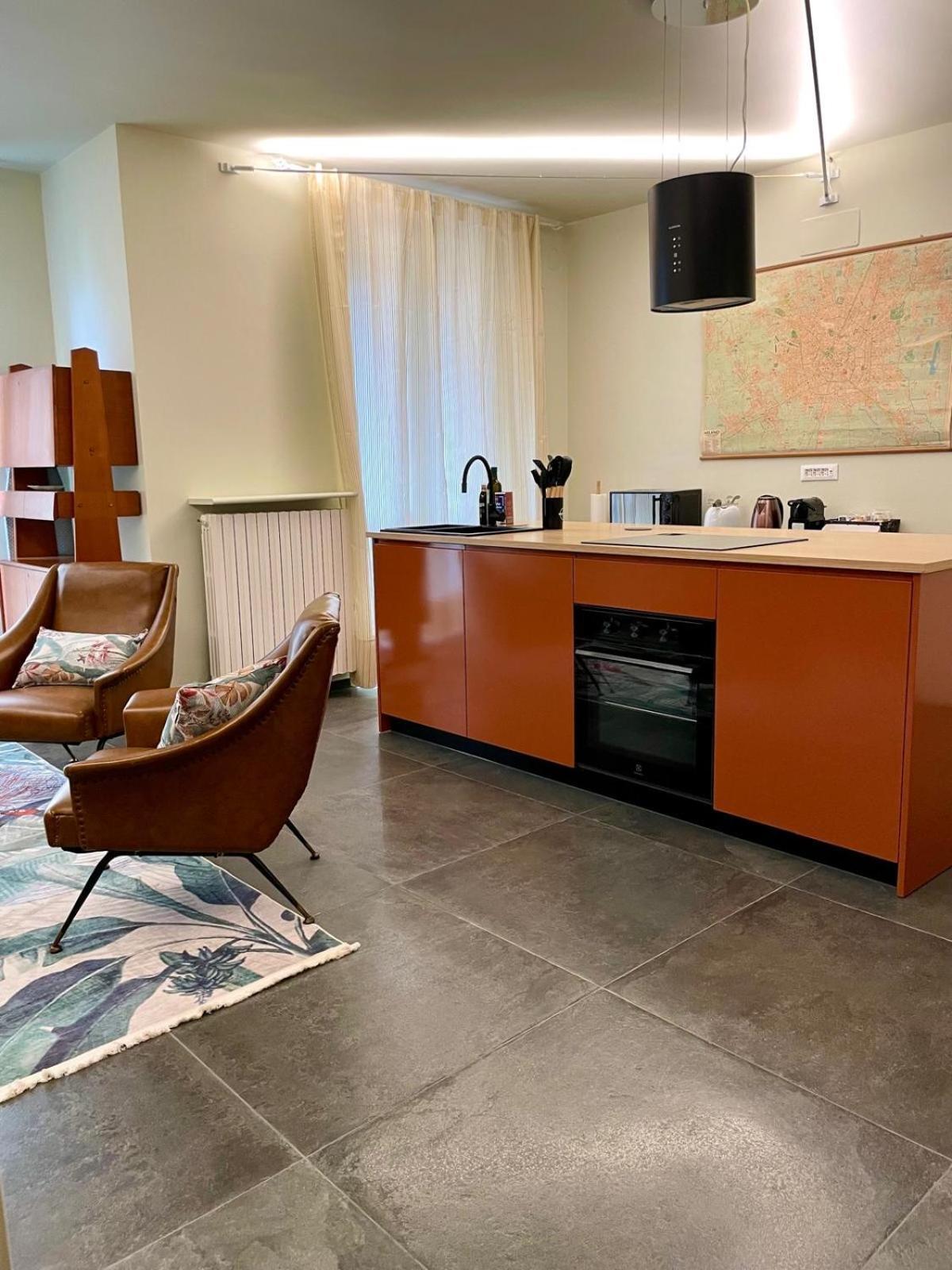 33 Borgo Ticino Lux Free Parking & Private Garden Apartment Pavia Exterior photo